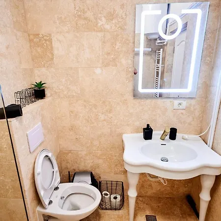 Apartament Sea Side In Complex 5 Stele *