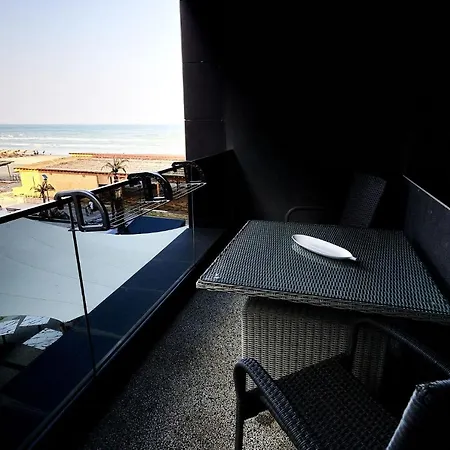 Apartament Sea Side In Complex 5 Stele *